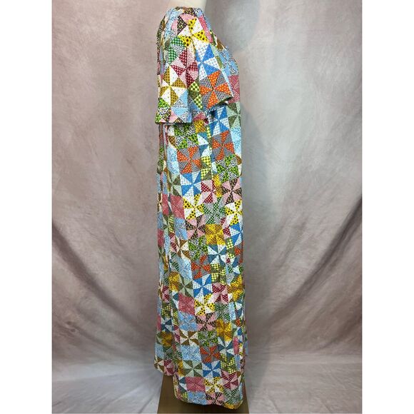Vintage 1970s Groovy Patchwork Plus Size Dress Mod MCM Groovy - Picture 5 of 10